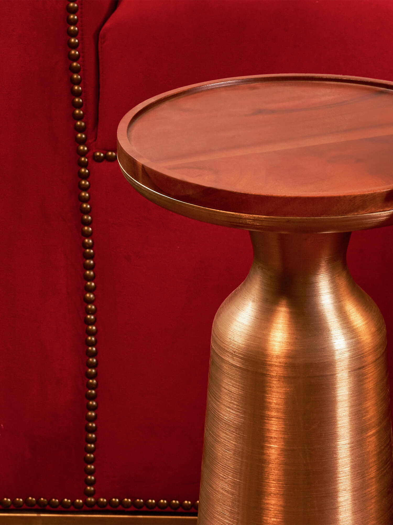 Walnut Brushed Charm