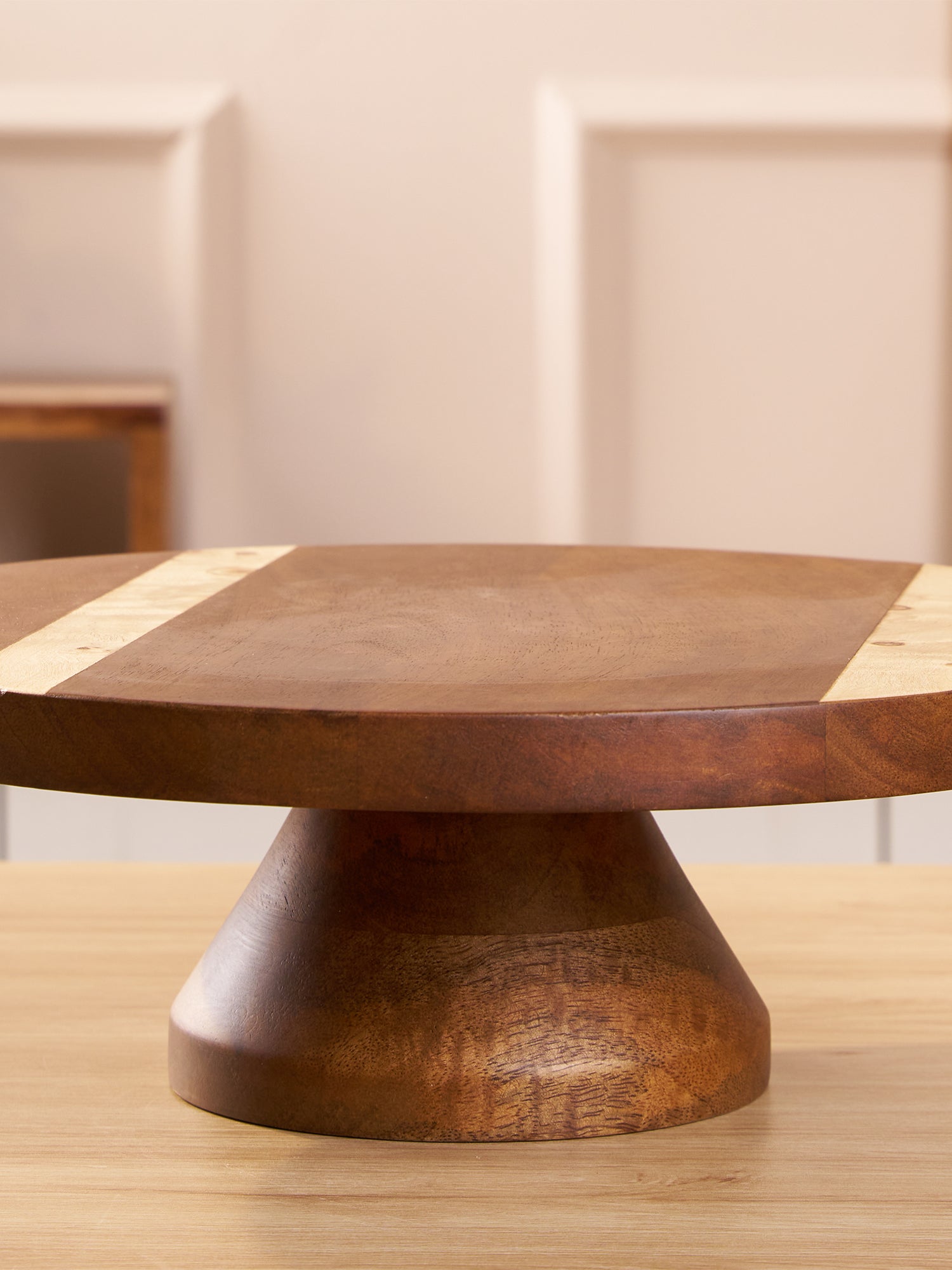 Walnut Burlwood Elegance Cake Stand